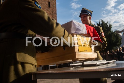 Pogrzeb obrońców Westerplatte w Gdańsku