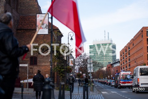  04.11.2022 GDANSK<br />
POGRZEB OBRONCOW WESTERPLATTE W GDANSKU. UROCZYSTOSC W KOCIELE SW BRYGIDY W GDANSKU<br />
N/Z KOLUMNA WIOZACA TRUMNY OBRONCY WESTERPLATTE<br />
 