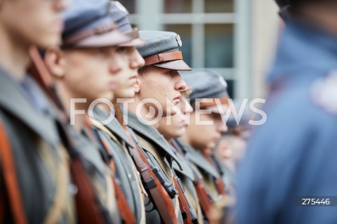  11.11.2022 GDANSK<br />
XX PARADA NIEPODLEGLOSCI W GDANSKU<br />
TLUMY NA PARADZIE ORGANIZOWANEJ W GDANSKU Z OKAZJI SWIETA NIEPODLEGLOSCI<br />
N/Z REKONSTRUKTORZY<br />
 