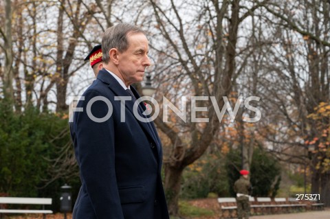  11.11.2022 WARSZAWA<br />
SWIETO NIEPODLEGLOSCI<br />
SKLADANIE WIENCOW POD POMNIKIEM IGNACEGO JANA PADEREWSKIEGO<br />
N/Z MARSZALEK SENATU TOMASZ GRODZKI<br />
FOT. MARCIN BANASZKIEWICZ/FOTONEWS  