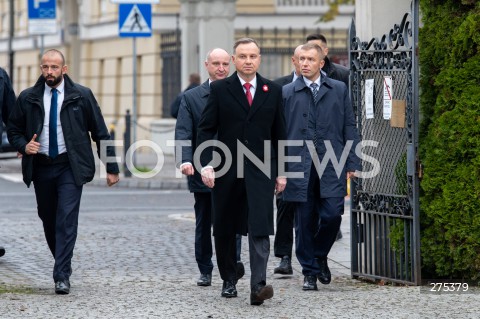  11.11.2022 WARSZAWA<br />
SWIETO NIEPODLEGLOSCI<br />
SKLADANIE WIENCOW POD POMNIKIEM IGNACEGO JANA PADEREWSKIEGO<br />
N/Z PREZYDENT ANDRZEJ DUDA<br />
FOT. MARCIN BANASZKIEWICZ/FOTONEWS  