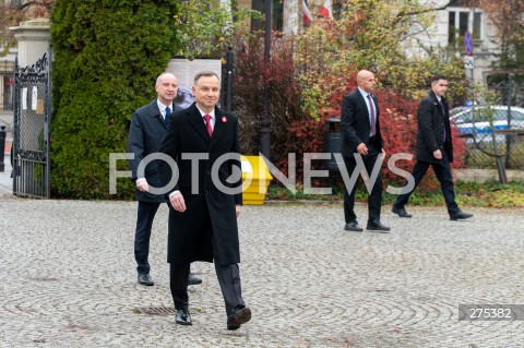  11.11.2022 WARSZAWA<br />
SWIETO NIEPODLEGLOSCI<br />
SKLADANIE WIENCOW POD POMNIKIEM IGNACEGO JANA PADEREWSKIEGO<br />
N/Z PREZYDENT ANDRZEJ DUDA<br />
FOT. MARCIN BANASZKIEWICZ/FOTONEWS  