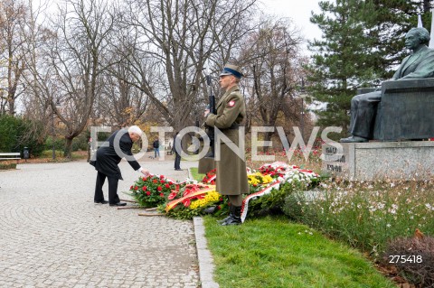  11.11.2022 WARSZAWA<br />
SWIETO NIEPODLEGLOSCI<br />
SKLADANIE WIENCOW POD POMNIKIEM IGNACEGO JANA PADEREWSKIEGO<br />
N/Z JAROSLAW KACZYNSKI<br />
FOT. MARCIN BANASZKIEWICZ/FOTONEWS  