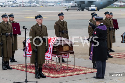  12.11.2022 WARSZAWA<br />
UROCZYSTOSCI POGRZEBOWE PREZYDENTOW RP NA UCHODZSTWIE<br />
N/Z KSIADZ BISKUB MICHAL JANOCHA<br />
FOT. MARCIN BANASZKIEWICZ/FOTONEWS  