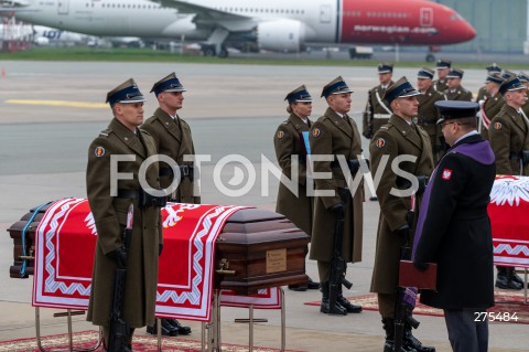  12.11.2022 WARSZAWA<br />
UROCZYSTOSCI POGRZEBOWE PREZYDENTOW RP NA UCHODZSTWIE<br />
N/Z KSIADZ BISKUB MICHAL JANOCHA<br />
FOT. MARCIN BANASZKIEWICZ/FOTONEWS  