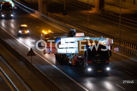  20.11.2022 WARSZAWA<br />
TRANSPORT TARCZY TBM KTORA WYDRAZY TUNEL DROGI EKSPRESOWEJ S19 NA PODKARPACIU <br />
PRZEJAZD PRZEZ WARSZAWE<br />
N/Z KONWOJ Z TARCZA TBM<br />
 