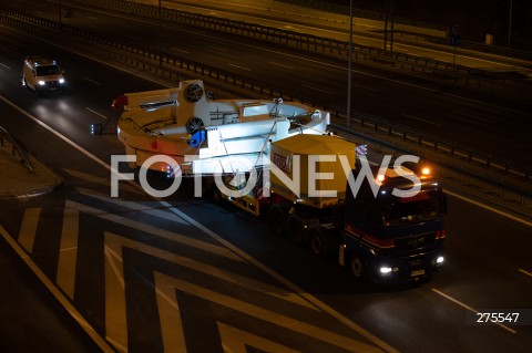  20.11.2022 WARSZAWA<br />
TRANSPORT TARCZY TBM KTORA WYDRAZY TUNEL DROGI EKSPRESOWEJ S19 NA PODKARPACIU <br />
PRZEJAZD PRZEZ WARSZAWE<br />
N/Z KONWOJ Z TARCZA TBM<br />
 