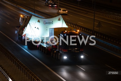  20.11.2022 WARSZAWA<br />
TRANSPORT TARCZY TBM KTORA WYDRAZY TUNEL DROGI EKSPRESOWEJ S19 NA PODKARPACIU <br />
PRZEJAZD PRZEZ WARSZAWE<br />
N/Z KONWOJ Z TARCZA TBM<br />
 