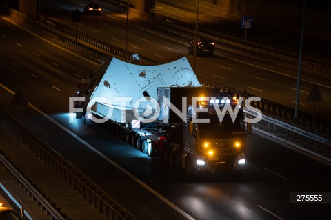  20.11.2022 WARSZAWA<br />
TRANSPORT TARCZY TBM KTORA WYDRAZY TUNEL DROGI EKSPRESOWEJ S19 NA PODKARPACIU <br />
PRZEJAZD PRZEZ WARSZAWE<br />
N/Z KONWOJ Z TARCZA TBM<br />
 