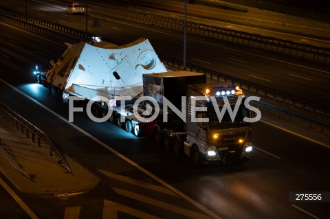  20.11.2022 WARSZAWA<br />
TRANSPORT TARCZY TBM KTORA WYDRAZY TUNEL DROGI EKSPRESOWEJ S19 NA PODKARPACIU <br />
PRZEJAZD PRZEZ WARSZAWE<br />
N/Z KONWOJ Z TARCZA TBM<br />
 