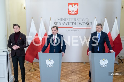  18.12.2022 WARSZAWA<br />
KONFERENCJA PRASOWA W MINISTERSTWIE SPRAWIEDLIWOSCI<br />
USTAWA ANTYLICHWIARSKA<br />
N/Z ZBIGNIEW ZIOBRO MARCIN WARCHOL<br />
FOT. MARCIN BANASZKIEWICZ/FOTONEWS  