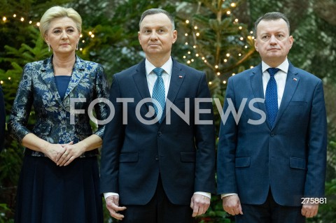  20.12.2022 RZESZOW <br />
MUNDUROWA WIGILIA Z PARA PREZYDENCKA W RZESZOWIE <br />
N/Z PREZYDENT RP ANDRZEJ DUDA Z MALZONKA AGATA KORNHAUSER - DUDA MARIUSZ BLASZCZAK <br />
 