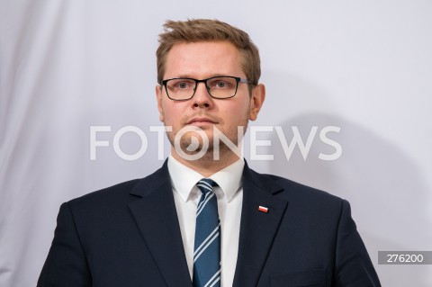  31.01.2023 WARSZAWA<br />
KONFERENCJA PRASOWA MINISTRA SPRAWIEDLIWOSCI ZBIGNIEWA ZIOBRY<br />
OSZCZEDNE I NOWOCZESNE ROZWIAZANIA DLA WIEZIENNICTWA. SYSTEM DOZORU ELEKTRONICZNEGO<br />
N/Z MICHAL WOS<br />
FOT. MARCIN BANASZKIEWICZ/FOTONEWS  