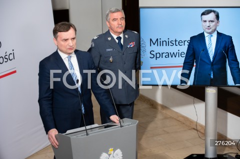  31.01.2023 WARSZAWA<br />
KONFERENCJA PRASOWA MINISTRA SPRAWIEDLIWOSCI ZBIGNIEWA ZIOBRY<br />
OSZCZEDNE I NOWOCZESNE ROZWIAZANIA DLA WIEZIENNICTWA. SYSTEM DOZORU ELEKTRONICZNEGO<br />
N/Z ZBIGNIEW ZIOBRO PAWEL NASILOWSKI<br />
FOT. MARCIN BANASZKIEWICZ/FOTONEWS  