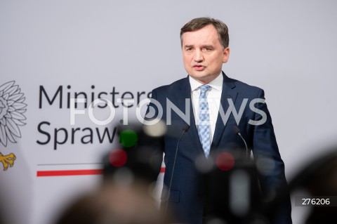  31.01.2023 WARSZAWA<br />
KONFERENCJA PRASOWA MINISTRA SPRAWIEDLIWOSCI ZBIGNIEWA ZIOBRY<br />
OSZCZEDNE I NOWOCZESNE ROZWIAZANIA DLA WIEZIENNICTWA. SYSTEM DOZORU ELEKTRONICZNEGO<br />
N/Z ZBIGNIEW ZIOBRO<br />
FOT. MARCIN BANASZKIEWICZ/FOTONEWS  