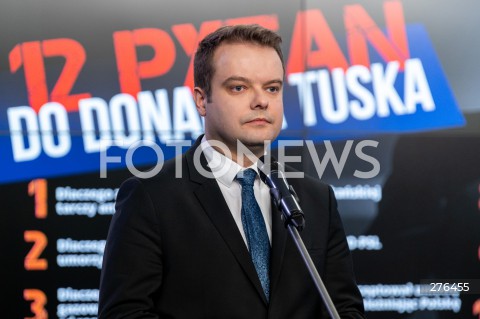  17.02.2023 WARSZAWA<br />
KONFERENCJA PRASOWA PRAWA I SPRAWIEDLIWOSCI<br />
12 PYTAN DO DONALDA TUSKA<br />
N/Z RAFAL BOCHENEK<br />
FOT. MARCIN BANASZKIEWICZ/FOTONEWS  