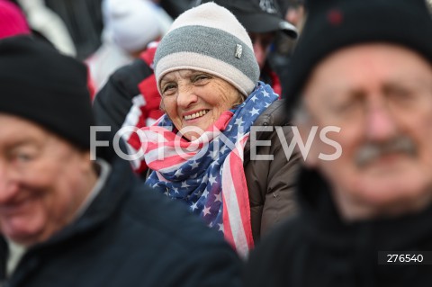  21.02.2023 WARSZAWA ( Warsaw - Poland ) <br />
<br />
WIZYTA PREZYDENTA USA JOE BIDENA W WARSZAWIE<br />
PRZEMOWIENIE W OGRODACH ZAMKU KROLEWSKIEGO W WARSZAWIE<br />
<br />
U.S. President Joe Biden's visit to Warsaw, Poland<br />
President Biden to Speak at the Gardens of the Royal Castle in Warsaw, Poland<br />
<br />
N/Z MIESZKANCY WARSZAWY W OCZEKIWANIU NA PRZEMOWIENIE PREZYDENTA USA <br />
<br />
 