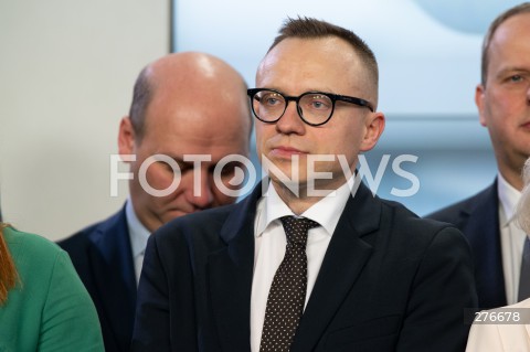  10.03.2023 WARSZAWA<br />
KONFERENCJA PRASOWA PREZESA PIS WRAZ Z POSLAMI ZAPOWIADAJACA SPOTKANIA Z WYBORCAMI W CALEJ POLSCE<br />
N/Z ARTUR SOBON<br />
FOT. MARCIN BANASZKIEWICZ/FOTONEWS  