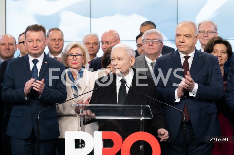  10.03.2023 WARSZAWA<br />
KONFERENCJA PRASOWA PREZESA PIS WRAZ Z POSLAMI ZAPOWIADAJACA SPOTKANIA Z WYBORCAMI W CALEJ POLSCE<br />
N/Z MARIUSZ BLASZCZAK JAROSLAW KACZYNSKI JACEK SASIN<br />
FOT. MARCIN BANASZKIEWICZ/FOTONEWS  