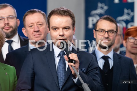  10.03.2023 WARSZAWA<br />
KONFERENCJA PRASOWA PREZESA PIS WRAZ Z POSLAMI ZAPOWIADAJACA SPOTKANIA Z WYBORCAMI W CALEJ POLSCE<br />
N/Z RAFAL BOCHENEK<br />
FOT. MARCIN BANASZKIEWICZ/FOTONEWS  