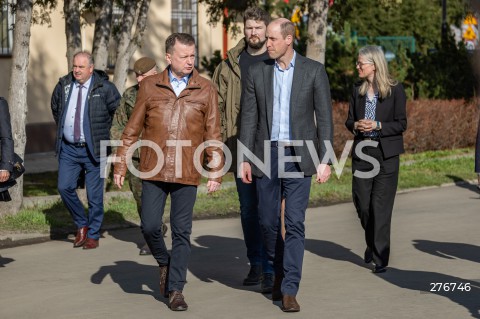  22.03.2023 RZESZOW <br />
KSIAZE WILLIAM ORAZ MINISTER OBRONY NARODOWEJ MARIUSZ BLASZCZAK PODCZAS SPOTKANIA Z POLSKIMI I BRYTYJSKIMI ZOLNIERZAMI W 3 PODKARPACKIEJ BRYGADZIE OBRONY TERYTORIALNEJ W RZESZOWIE<br />
<br />
Prince William, the heir-to-the-British throne, visited the 3rd Brigade Territorial Defense Force base in Rzeszow in southeast Poland, just 100 kilometers from the border with Ukraine.<br />
<br />
N/Z KSIAZE WILLIAM MARIUSZ BLASZCZAK <br />
<br />
 