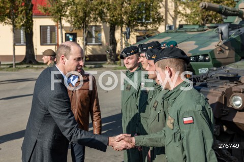  22.03.2023 RZESZOW <br />
KSIAZE WILLIAM ORAZ MINISTER OBRONY NARODOWEJ MARIUSZ BLASZCZAK PODCZAS SPOTKANIA Z POLSKIMI I BRYTYJSKIMI ZOLNIERZAMI W 3 PODKARPACKIEJ BRYGADZIE OBRONY TERYTORIALNEJ W RZESZOWIE<br />
<br />
Prince William, the heir-to-the-British throne, visited the 3rd Brigade Territorial Defense Force base in Rzeszow in southeast Poland, just 100 kilometers from the border with Ukraine.<br />
<br />
N/Z KSIAZE WILLIAM MARIUSZ BLASZCZAK <br />
<br />
 