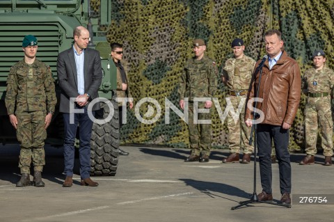  22.03.2023 RZESZOW <br />
KSIAZE WILLIAM ORAZ MINISTER OBRONY NARODOWEJ MARIUSZ BLASZCZAK PODCZAS SPOTKANIA Z POLSKIMI I BRYTYJSKIMI ZOLNIERZAMI W 3 PODKARPACKIEJ BRYGADZIE OBRONY TERYTORIALNEJ W RZESZOWIE<br />
<br />
Prince William, the heir-to-the-British throne, visited the 3rd Brigade Territorial Defense Force base in Rzeszow in southeast Poland, just 100 kilometers from the border with Ukraine.<br />
<br />
N/Z KSIAZE WILLIAM MARIUSZ BLASZCZAK <br />
<br />
 