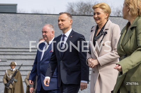  24.03.2023 MARKOWA <br />
NARODOWY DZIEN PAMIECI POLAKOW RATUJACYCH ZYDOW POD OKUPACJA NIEMIECKA Z UDZIALEM PARY PREZYDENCKIEJ W MUZEUM RODZINY ULMOW W MARKOWEJ KOLO RZESZOWA <br />
N/Z PREZYDENT RP ANDRZEJ DUDA AGATA KORNHAUSER DUDA PIOTR PILCH <br />
 