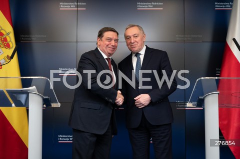  29.03.2023 WARSZAWA<br />
KONFERENCJA PRASOWA MINISTRA ROLNICTWA I ROZWOJU WSI<br />
N/Z LUIS PLANAS HENRYK KOWALCZYK<br />
FOT. MARCIN BANASZKIEWICZ/FOTONEWS  