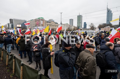  02.04.2023 WARSZAWA<br />
NARODOWY MARSZ PAPIESKI<br />
N/Z UCZESTNICY MARSZU<br />
FOT. MARCIN BANASZKIEWICZ/FOTONEWS  