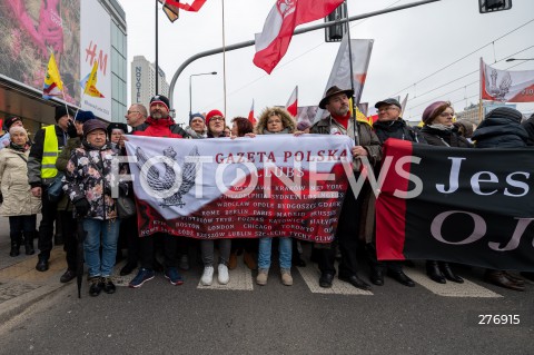  02.04.2023 WARSZAWA<br />
NARODOWY MARSZ PAPIESKI<br />
N/Z UCZESTNICY MARSZU<br />
FOT. MARCIN BANASZKIEWICZ/FOTONEWS  