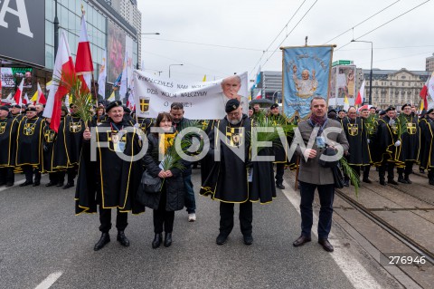  02.04.2023 WARSZAWA<br />
NARODOWY MARSZ PAPIESKI<br />
N/Z UCZESTNICY MARSZU<br />
FOT. MARCIN BANASZKIEWICZ/FOTONEWS  