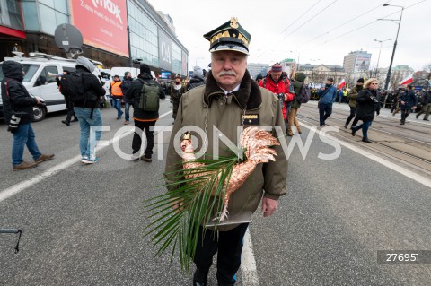  02.04.2023 WARSZAWA<br />
NARODOWY MARSZ PAPIESKI<br />
N/Z UCZESTNICY MARSZU<br />
FOT. MARCIN BANASZKIEWICZ/FOTONEWS  