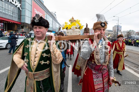  02.04.2023 WARSZAWA<br />
NARODOWY MARSZ PAPIESKI<br />
N/Z BRACTWO KURKOWE RELIKWIE SW JANA PAWLA II<br />
FOT. MARCIN BANASZKIEWICZ/FOTONEWS  