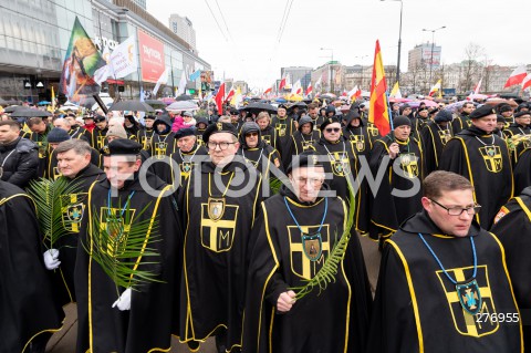  02.04.2023 WARSZAWA<br />
NARODOWY MARSZ PAPIESKI<br />
N/Z ZAKON RYCERZY SW JANA PAWLA II<br />
FOT. MARCIN BANASZKIEWICZ/FOTONEWS  