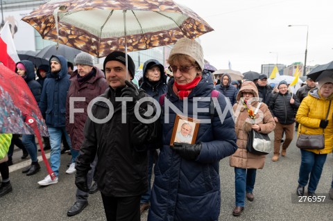  02.04.2023 WARSZAWA<br />
NARODOWY MARSZ PAPIESKI<br />
N/Z UCZESTNICY MARSZU<br />
FOT. MARCIN BANASZKIEWICZ/FOTONEWS  