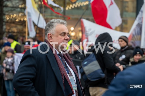  02.04.2023 WARSZAWA<br />
NARODOWY MARSZ PAPIESKI<br />
N/Z TOMASZ SAKIEWICZ<br />
FOT. MARCIN BANASZKIEWICZ/FOTONEWS  