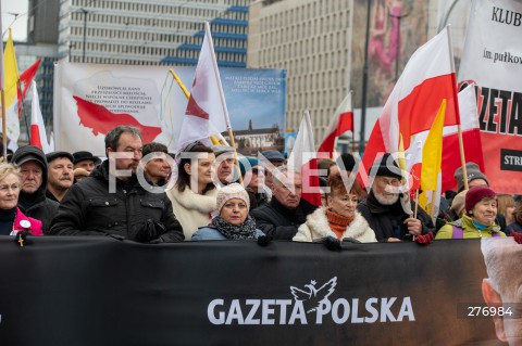  02.04.2023 WARSZAWA<br />
NARODOWY MARSZ PAPIESKI<br />
N/Z UCZESTNICY MARSZU<br />
FOT. MARCIN BANASZKIEWICZ/FOTONEWS  