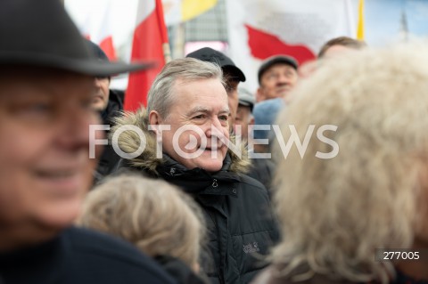  02.04.2023 WARSZAWA<br />
NARODOWY MARSZ PAPIESKI<br />
N/Z PIOTR GLINSKI<br />
FOT. MARCIN BANASZKIEWICZ/FOTONEWS  