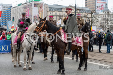  02.04.2023 WARSZAWA<br />
NARODOWY MARSZ PAPIESKI<br />
N/Z UCZESTNICY MARSZU<br />
FOT. MARCIN BANASZKIEWICZ/FOTONEWS  