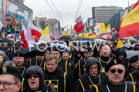  02.04.2023 WARSZAWA<br />
NARODOWY MARSZ PAPIESKI<br />
N/Z UCZESTNICY MARSZU<br />
FOT. MARCIN BANASZKIEWICZ/FOTONEWS  