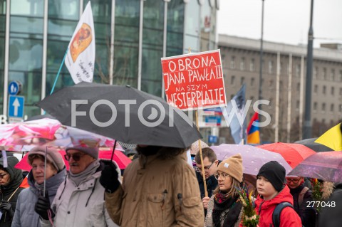  02.04.2023 WARSZAWA<br />
NARODOWY MARSZ PAPIESKI<br />
N/Z UCZESTNICY MARSZU<br />
FOT. MARCIN BANASZKIEWICZ/FOTONEWS  