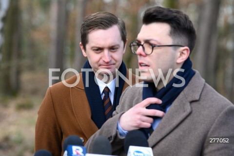  04.04.2023 WARSZAWA<br />
KONFERENCJA PRASOWA Z UDZIALEM SEBASTIANA KALETY W OBRONIE POLSKICH LASOW<br />
N/Z DAMIAN KOWALCZYK SEBASTIAN KALETA<br />
 