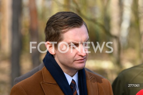  04.04.2023 WARSZAWA<br />
KONFERENCJA PRASOWA Z UDZIALEM SEBASTIANA KALETY W OBRONIE POLSKICH LASOW<br />
N/Z SEBASTIAN KALETA<br />
 