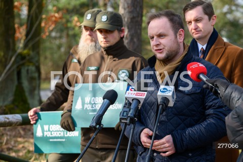  04.04.2023 WARSZAWA<br />
KONFERENCJA PRASOWA Z UDZIALEM SEBASTIANA KALETY W OBRONIE POLSKICH LASOW<br />
N/Z DAMIAN GZOWSKI RZECZNIK LASOW PANSTWOWYCH<br />
 
