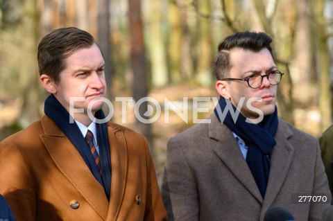  04.04.2023 WARSZAWA<br />
KONFERENCJA PRASOWA Z UDZIALEM SEBASTIANA KALETY W OBRONIE POLSKICH LASOW<br />
N/Z SEBASTIAN KALETA MICHAL GZOWSKI<br />
 