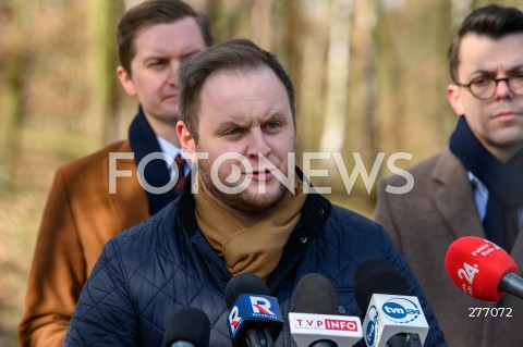  04.04.2023 WARSZAWA<br />
KONFERENCJA PRASOWA Z UDZIALEM SEBASTIANA KALETY W OBRONIE POLSKICH LASOW<br />
N/Z MICHAL GZOWSKI<br />
 