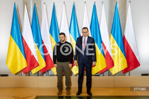  05.04.2023 WARSZAWA<br />
WIZYTA PREZYDENTA UKRAINY WOLODYMYRA ZELENSKIEGO W WARSZAWIE<br />
<br />
UKRAINIAN PRESIDENT WOLODYMYR ZELENSKY VISITS POLAND<br />
<br />
N/Z WOLODYMYR ZELENSKI MATEUSZ MORAWIECKI<br />
FOT. MARCIN BANASZKIEWICZ/FOTONEWS  