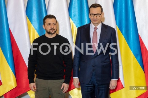  05.04.2023 WARSZAWA<br />
WIZYTA PREZYDENTA UKRAINY WOLODYMYRA ZELENSKIEGO W WARSZAWIE<br />
<br />
UKRAINIAN PRESIDENT WOLODYMYR ZELENSKY VISITS POLAND<br />
<br />
N/Z WOLODYMYR ZELENSKI MATEUSZ MORAWIECKI<br />
FOT. MARCIN BANASZKIEWICZ/FOTONEWS  