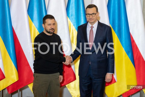  05.04.2023 WARSZAWA<br />
WIZYTA PREZYDENTA UKRAINY WOLODYMYRA ZELENSKIEGO W WARSZAWIE<br />
<br />
UKRAINIAN PRESIDENT WOLODYMYR ZELENSKY VISITS POLAND<br />
<br />
N/Z WOLODYMYR ZELENSKI MATEUSZ MORAWIECKI<br />
FOT. MARCIN BANASZKIEWICZ/FOTONEWS  